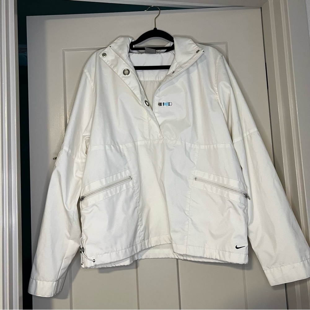 Nike Windbreaker Vintage Style - White